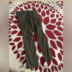 Green cargo skinny jeans
